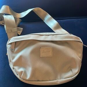 Herschel Fannypack/Bum Bag (NWOT)